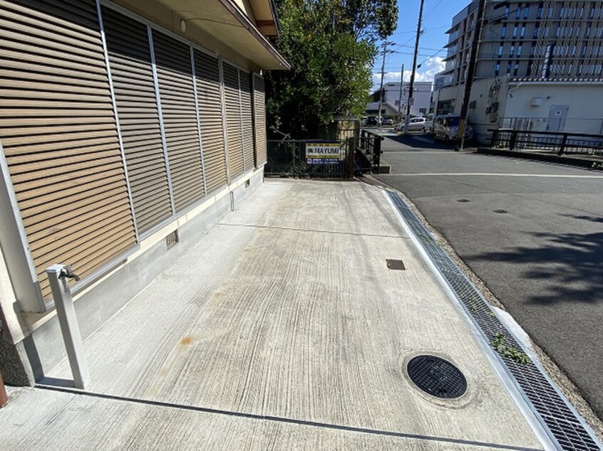 駐車場 三本橋嵓貸家