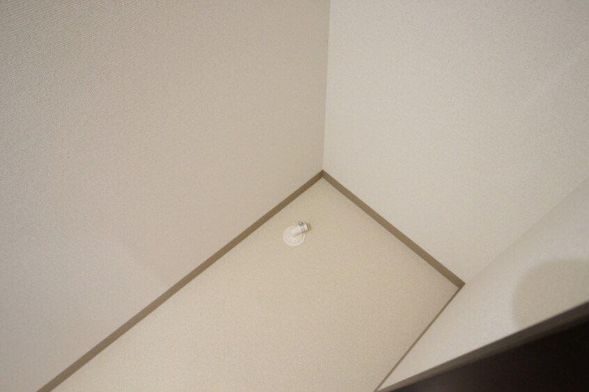 洗濯機置場 フジパレス淡路Ⅱ番館