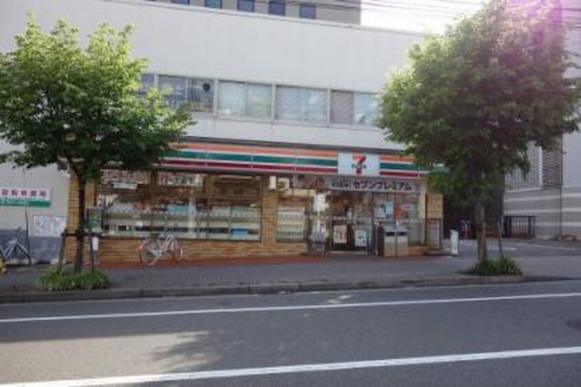 セブンイレブン(コンビニ)まで272m ヴィアノ大谷町