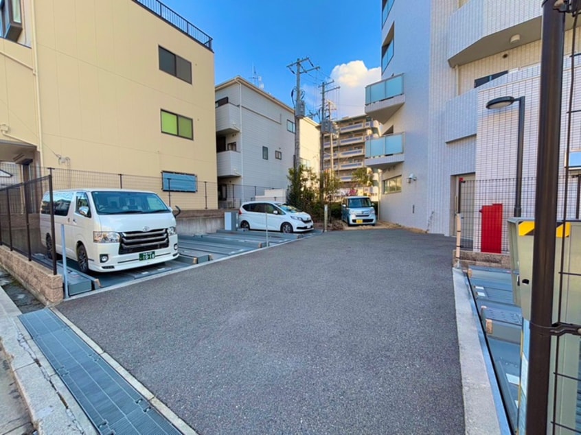 駐車場 セイクレッド