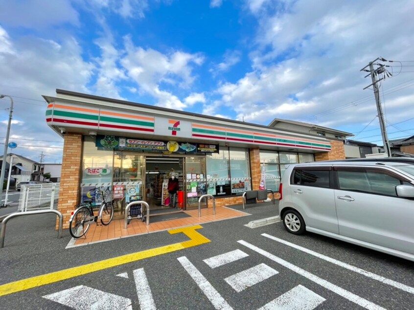 セブンイレブン草津平井店(コンビニ)まで550m カレッジハウス奥井