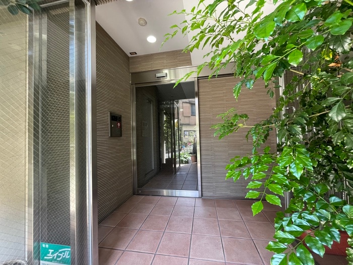 エントランス部分 バウハウス