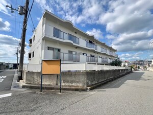 鈴蘭台ホワイトレジデンス
