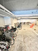 駐輪場 ニューライフ赤坂