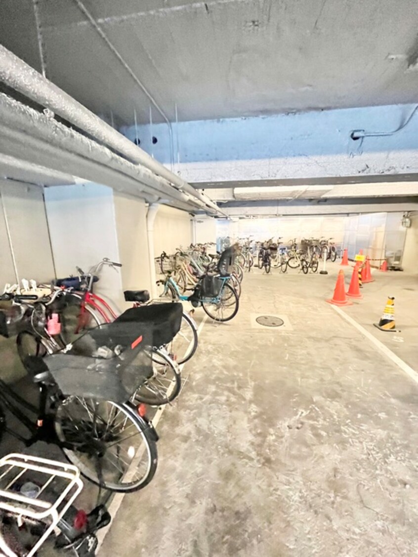 駐輪場 ニューライフ赤坂