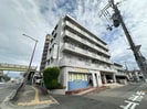 第８関根マンションの外観