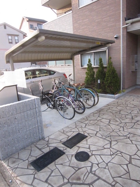 駐輪場 バ－ドレイク北山