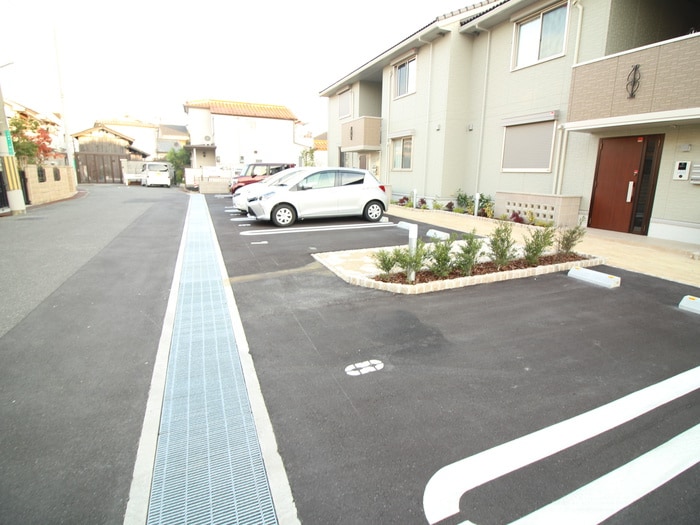 駐車場 ルシエル　メイキラA棟