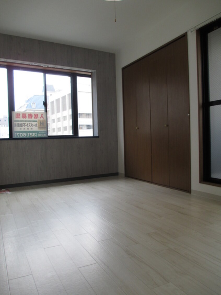 居室 鳴海ビル