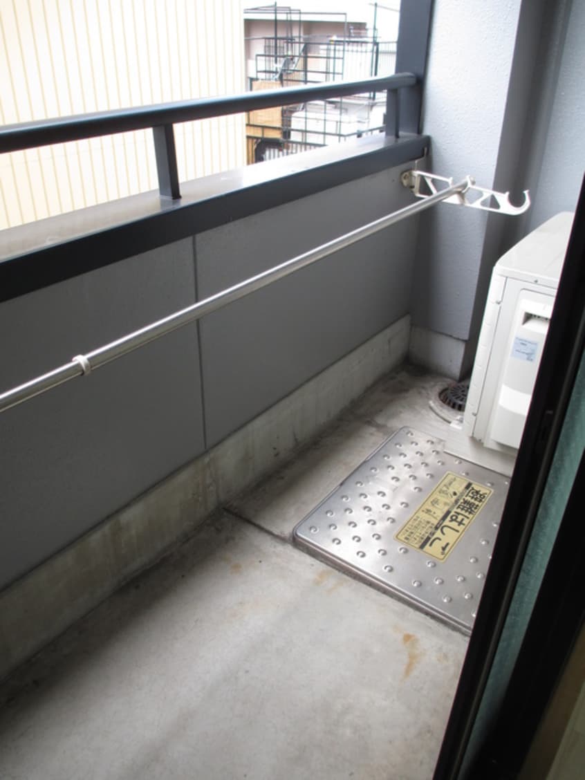 ベランダ・バルコニー 鳴海ビル