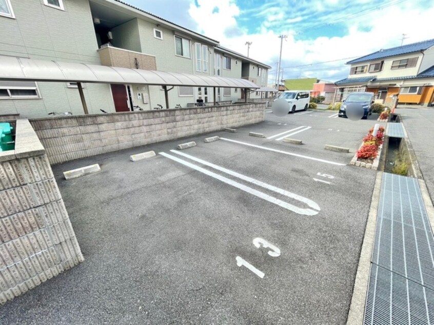 駐車場 ルシエル　メイキラB棟