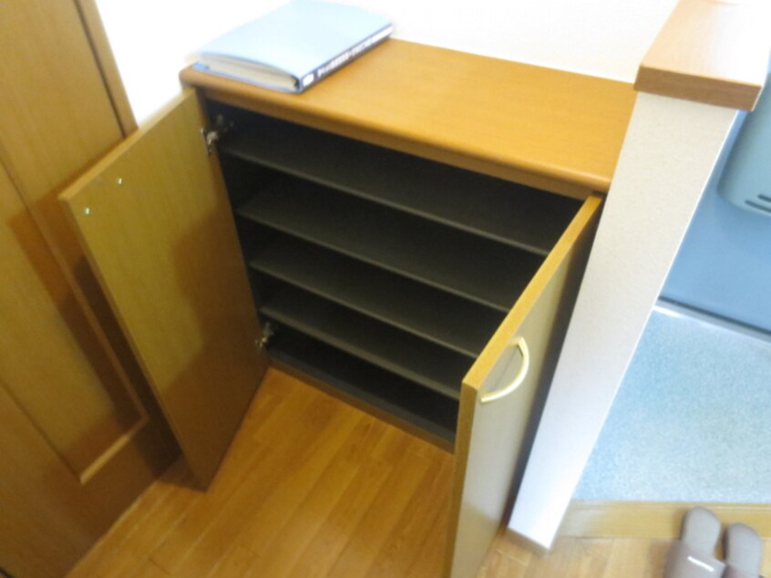 靴箱 ヴィラ－ジュなかもず