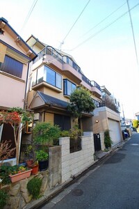 村野東町岸本邸