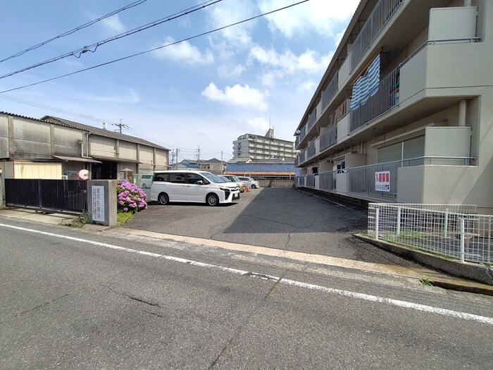 駐車場 希宗マンション