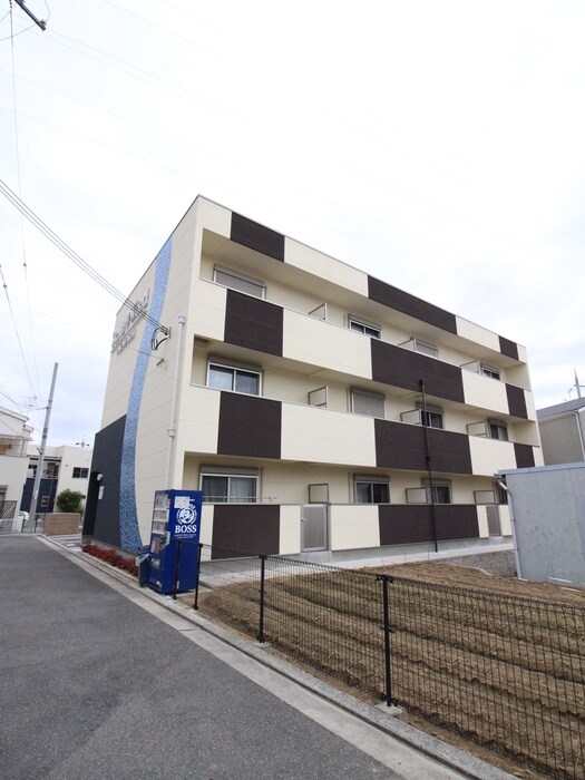 外観写真 ステラウッド高鷲