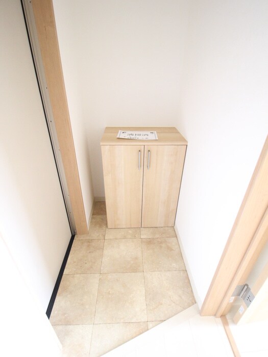 玄関 ステラウッド高鷲