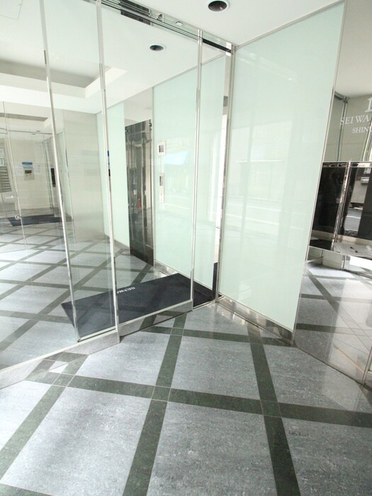 エントランス部分 セイワパレス新梅田