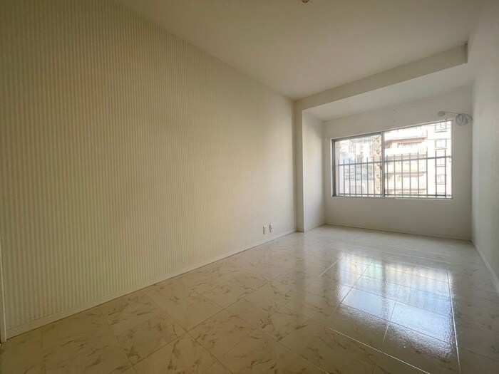 居室 シルフィ－ド・ドゥ・花隈