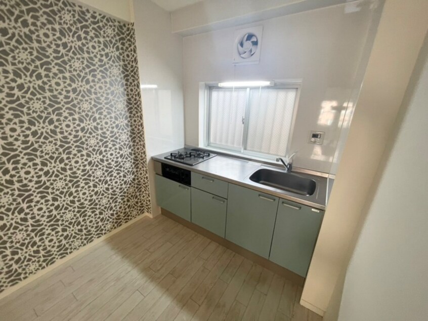 キッチン シルフィ－ド・ドゥ・花隈