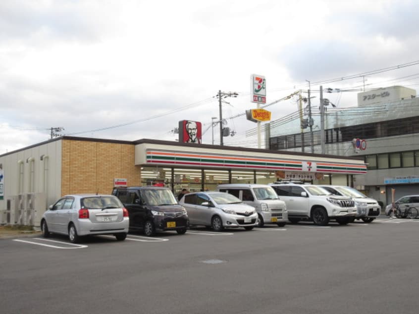 セブンイレブン(コンビニ)まで310m アスティオン城南