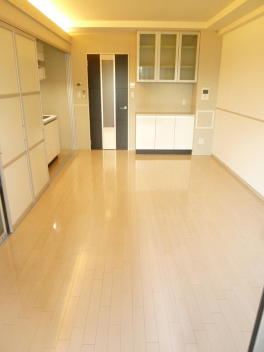 居室 ロイヤルパ－クス桃坂