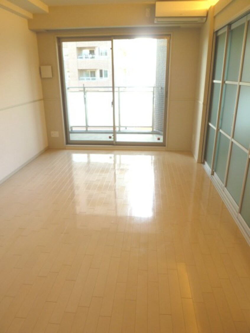 居室 ロイヤルパ－クス桃坂