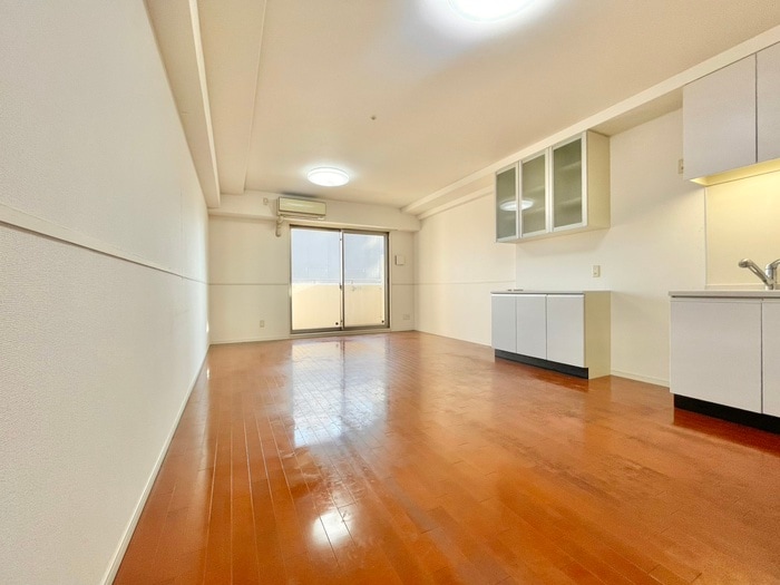 居室 ロイヤルパ－クス桃坂