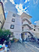 プレアール今福西の外観