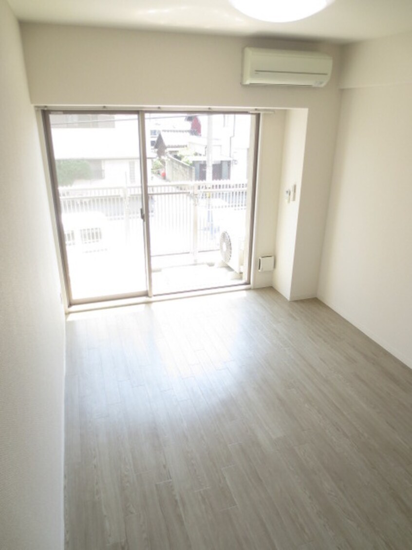 居室 la Waison NISHIAKASHI