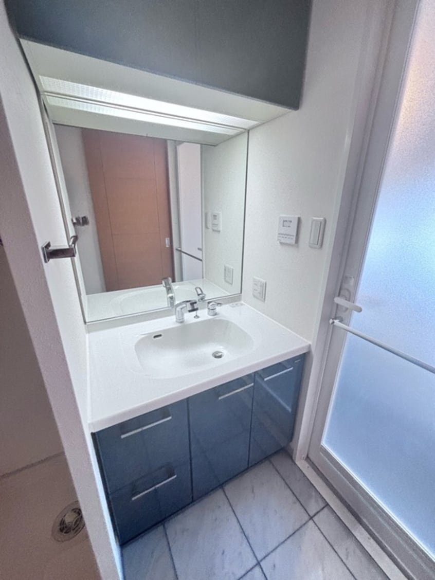 洗面 リ－ガル京都烏丸通り(902)