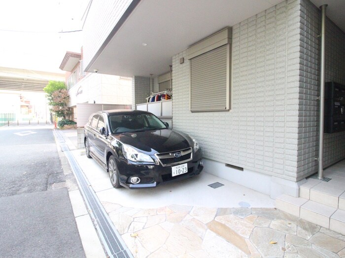 駐車場 ヘーベルメゾン西田辺