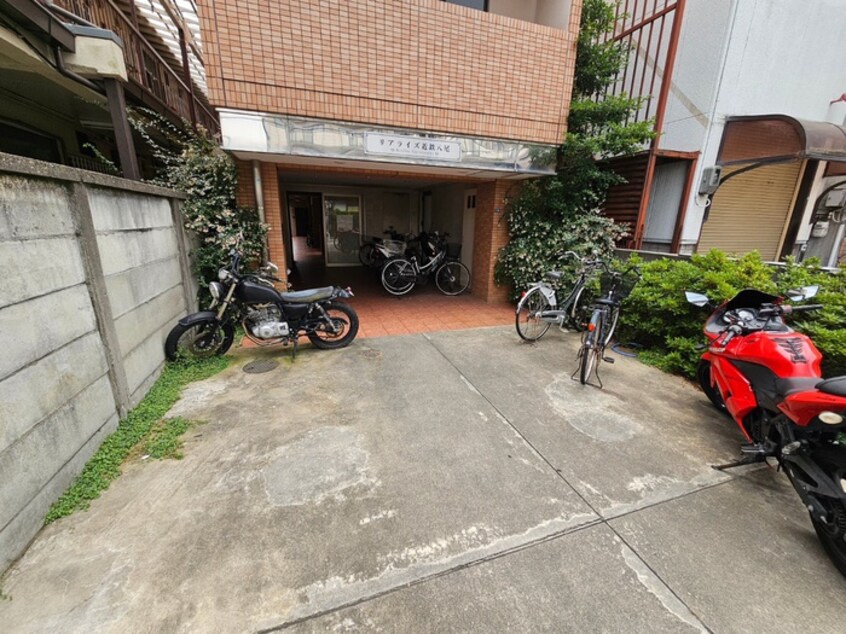 駐輪場 リアライズ近鉄八尾