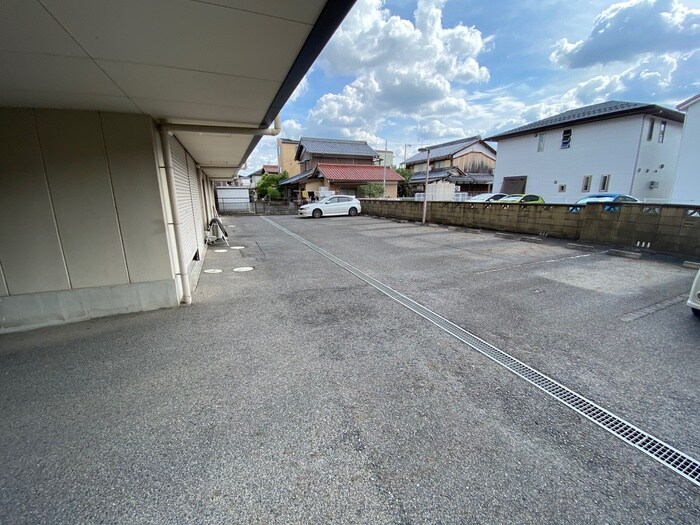 駐車場 七つの海