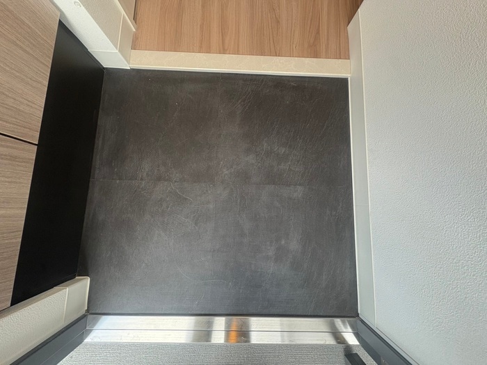 玄関 セオリー神戸ウエストゲート