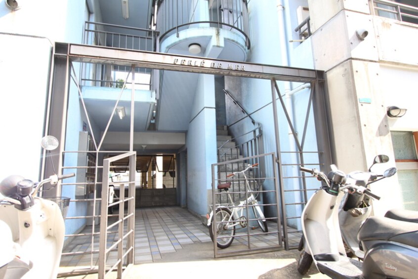 駐輪場 パルデメ－ル