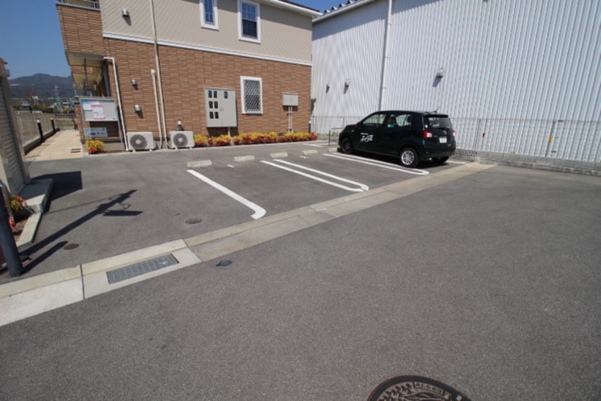 駐車場 スターブル宝塚