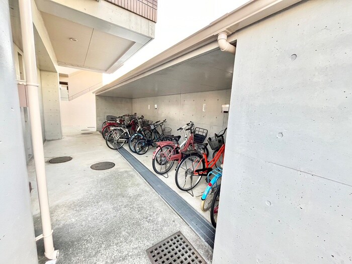 駐輪場 メモラーブル箕面