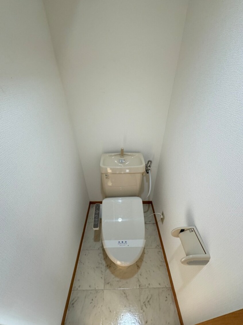 トイレ グリッタ－守口