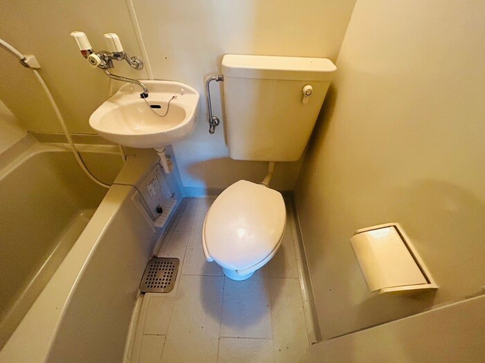 トイレ ラトゥ－ル清水