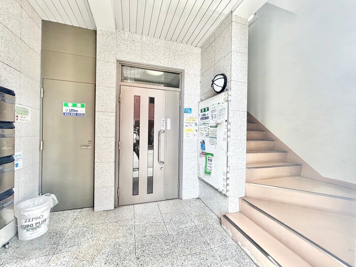 エントランス部分 グランドール梅津（4階）