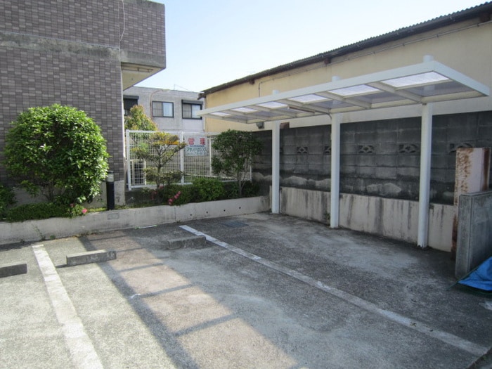 駐輪場 アミスタ－宝塚