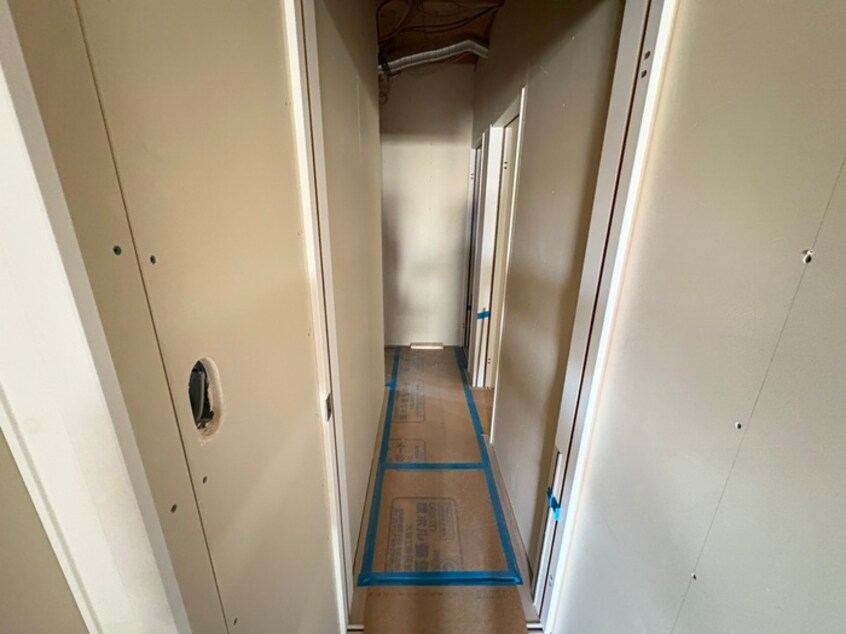 廊下 仮)ﾌﾟﾚｻﾝｽｸﾚｰｼﾞｭ喜里川町 South