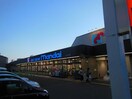 万代 鷹殿店(スーパー)まで550m 仮)ﾌﾟﾚｻﾝｽｸﾚｰｼﾞｭ喜里川町 South
