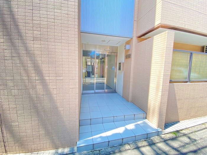 エントランス部分 ミューズイレブン