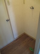 洗濯機置場 エッセンシャルハウスエビ
