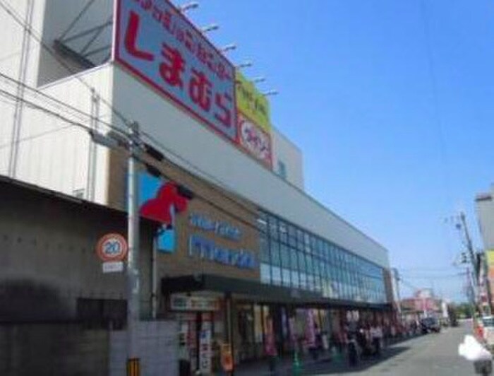 万代　渋川店(スーパー)まで704m ティアラ北巽