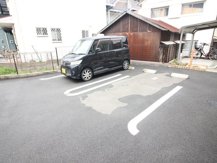 駐車場 アリエッタ