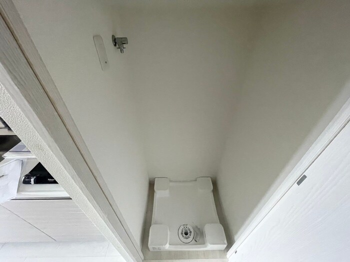 洗濯機置場 アドバンス神戸セラフィム(704)