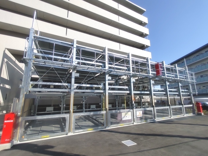 駐車場 ﾌｧｰｽﾄﾌｨｵｰﾚ江坂ｶﾞｰﾃﾞﾝ(409)