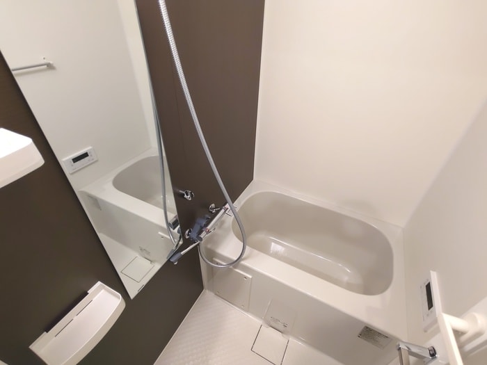 バス／シャワールーム等 ﾌｧｰｽﾄﾌｨｵｰﾚ江坂ｶﾞｰﾃﾞﾝ(409)